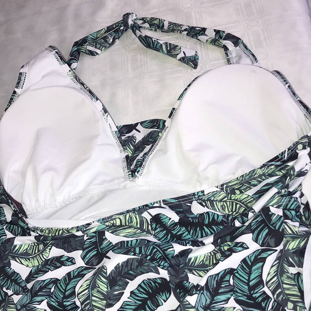 Bathing Suit 👙 Top (NEW) - Picture 5 of 12